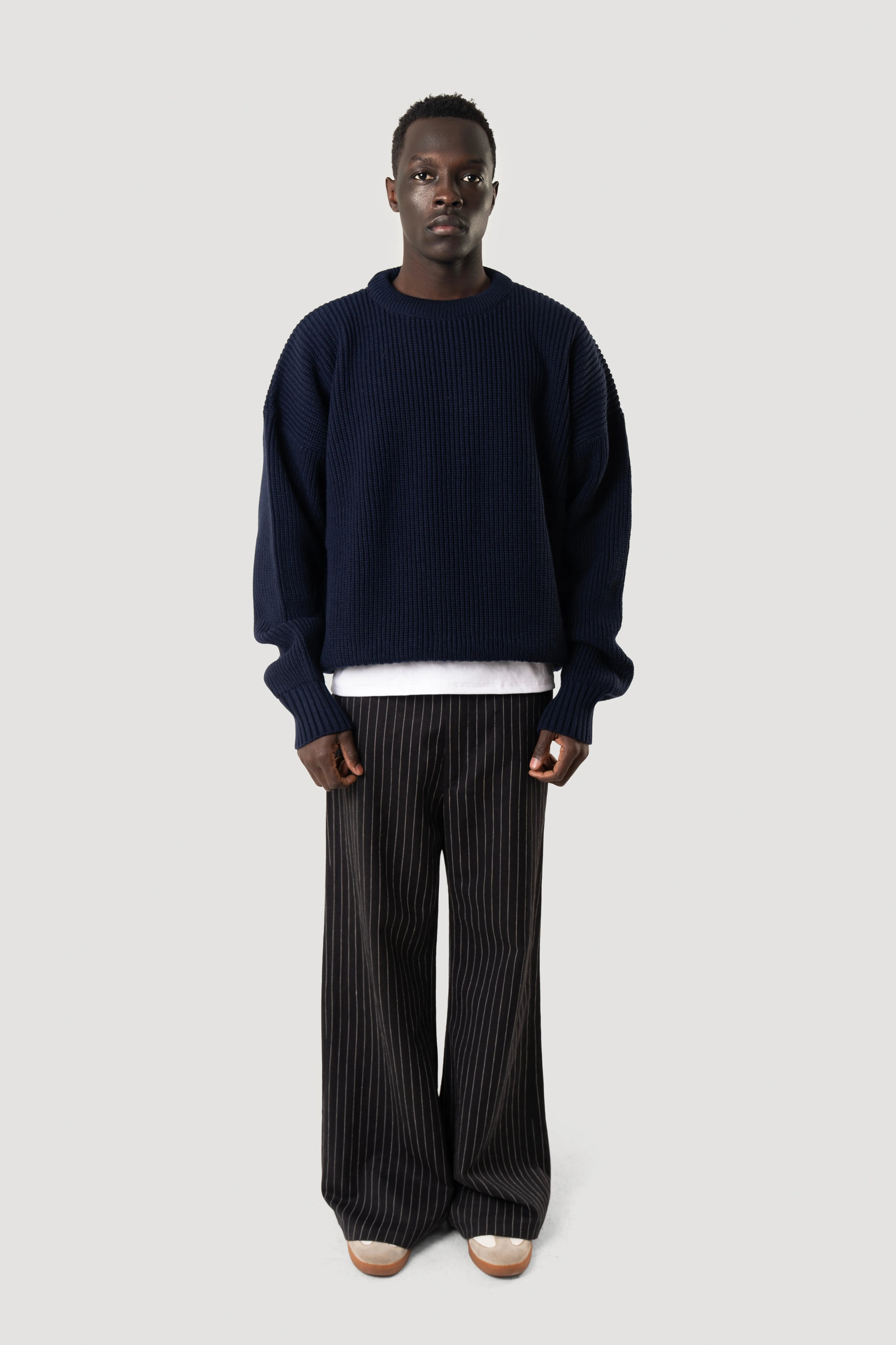 NAVY BLUE RIPPED KNIT