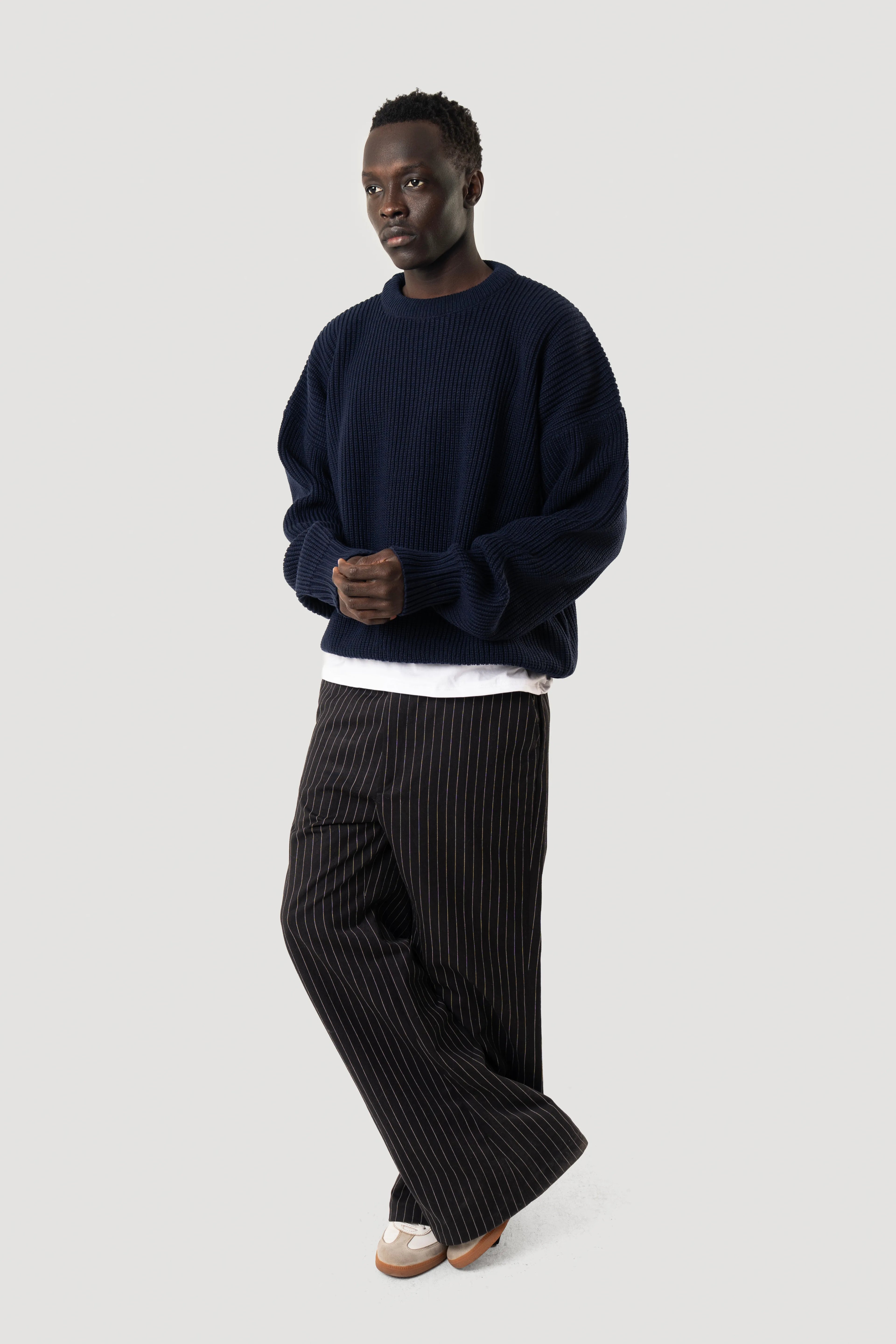 NAVY BLUE RIPPED KNIT